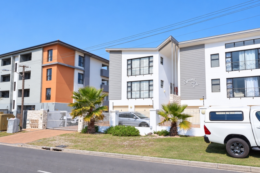 To Let 2 Bedroom Property for Rent in Waves Edge Western Cape